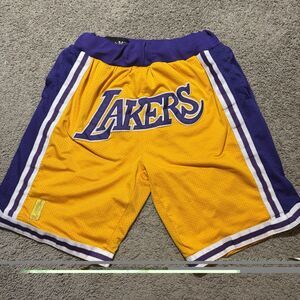 Los Angeles Lakers Shorts Mens Large Yellow Just Don 1996-97 Mesh Basketball